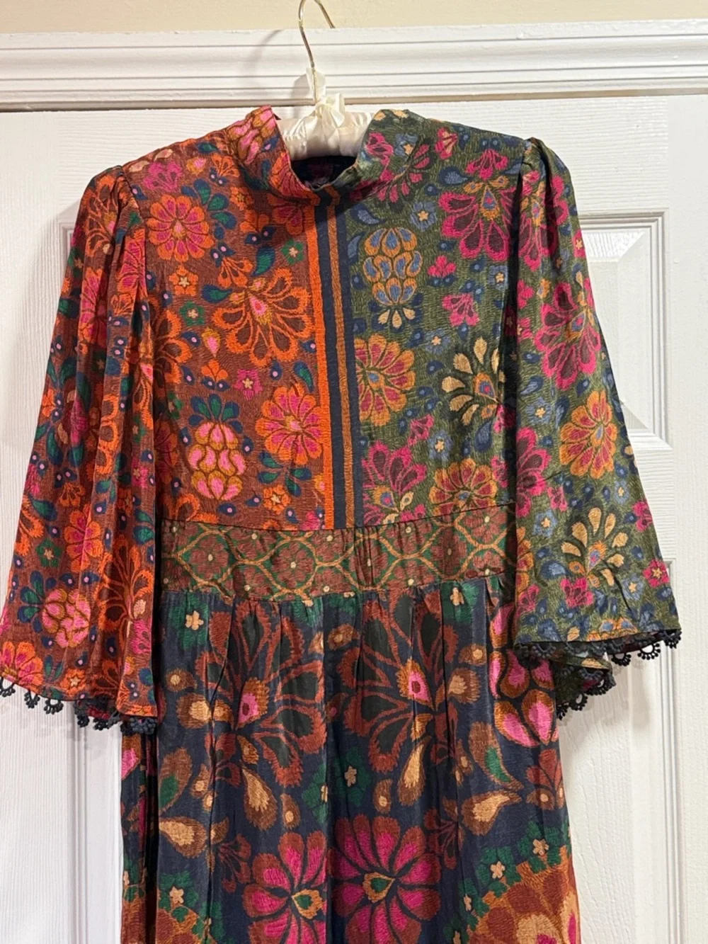 FARM Rio Multicolor Floral Medallion Maxi Dress - Picture 3 of 14